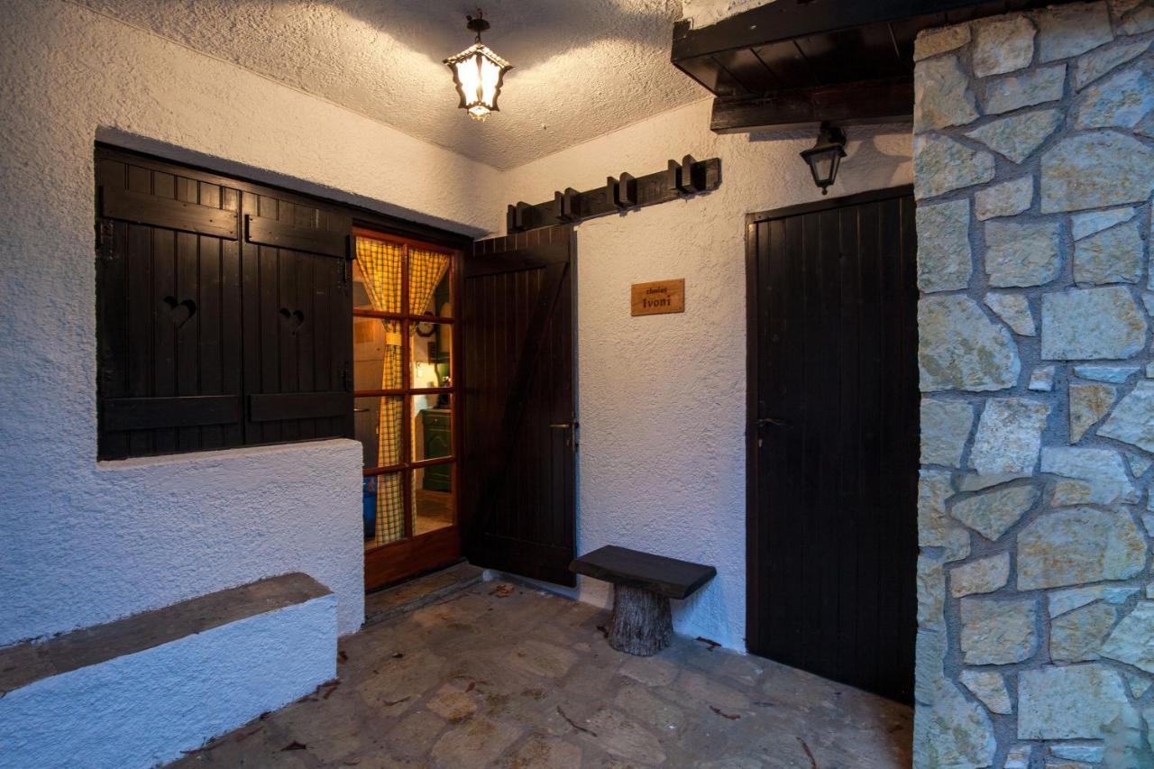 Dandy Villas Agoriani - Chalet Ivoni - Fireplace Eptálofos المظهر الخارجي الصورة